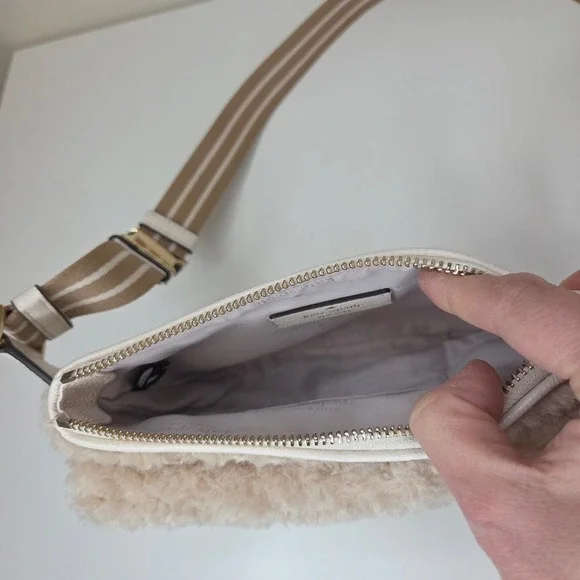 Kate Spade New York Faux Shearling Belt Bag White Leather Tan Stripe K4447 - Picture 5 of 5